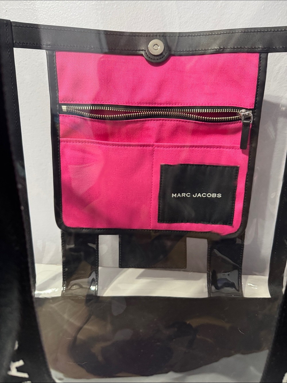 Marc Jacobs The Clear Large Tote Black PVC Hot Pink Pouch - Picture 2 of 4